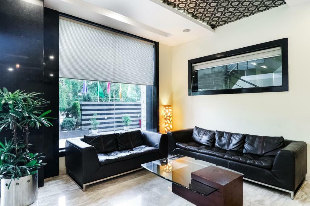 La Silver Leaf Hotel Nawashahr Ngoại thất bức ảnh